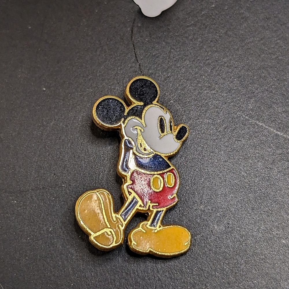 Vintage Signed Walt Disney Mickey Mouse Gold Tone Enamel Pin 1 inch